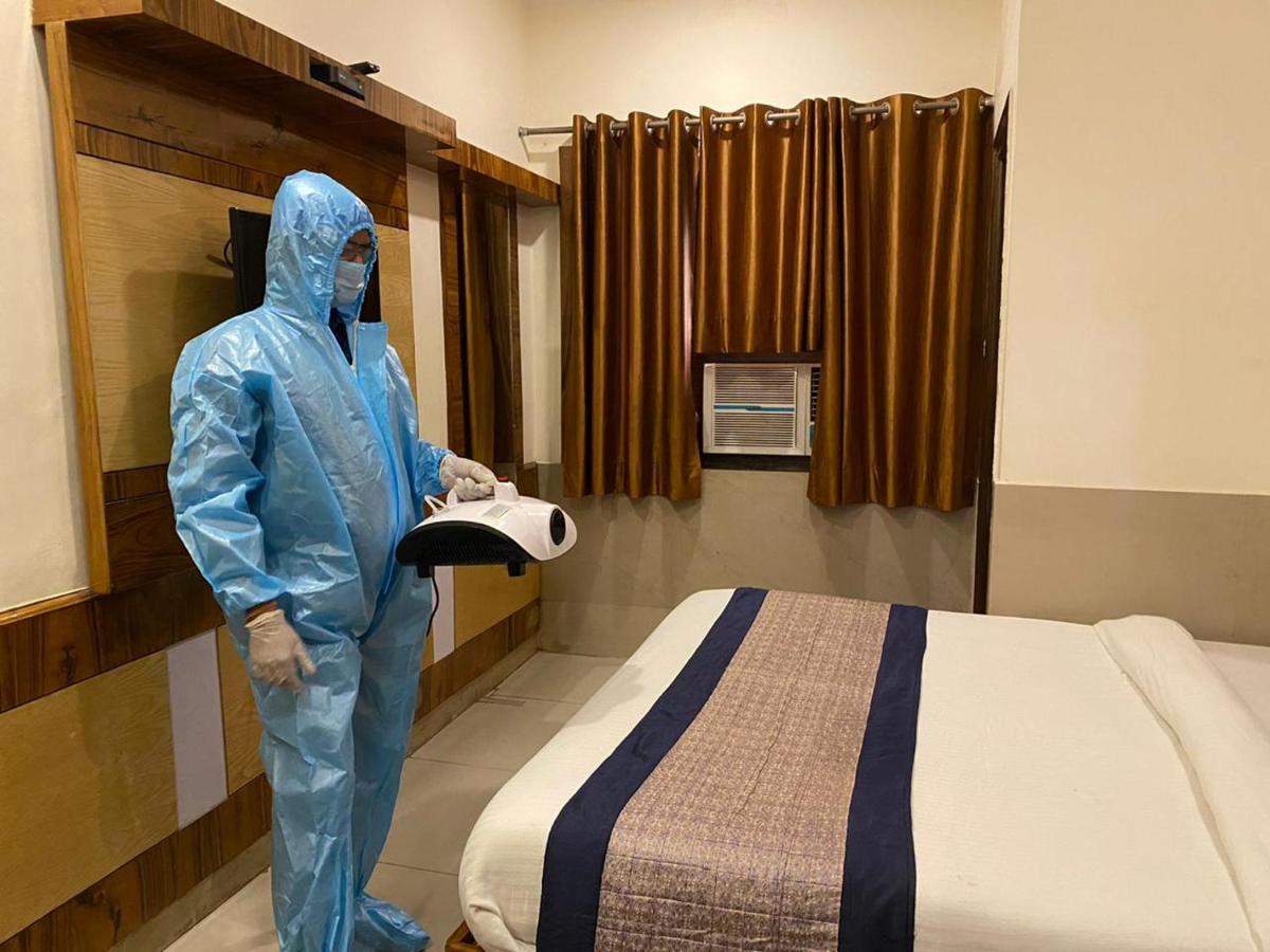 Hotel Glow Inn Paharganj-3 Mins Walk From New Delhi Railway Station エクステリア 写真