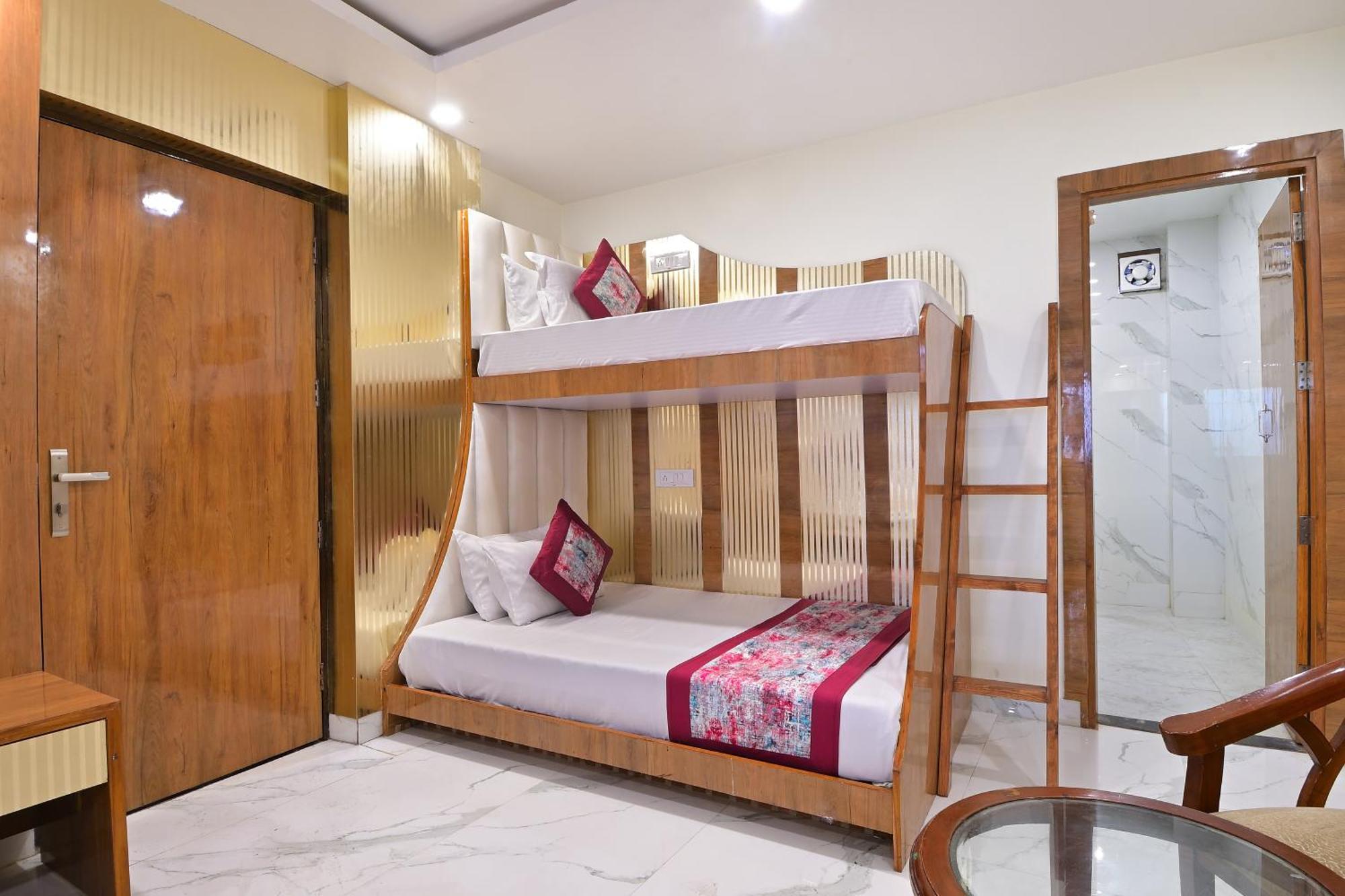 Hotel Glow Inn Paharganj-3 Mins Walk From New Delhi Railway Station エクステリア 写真