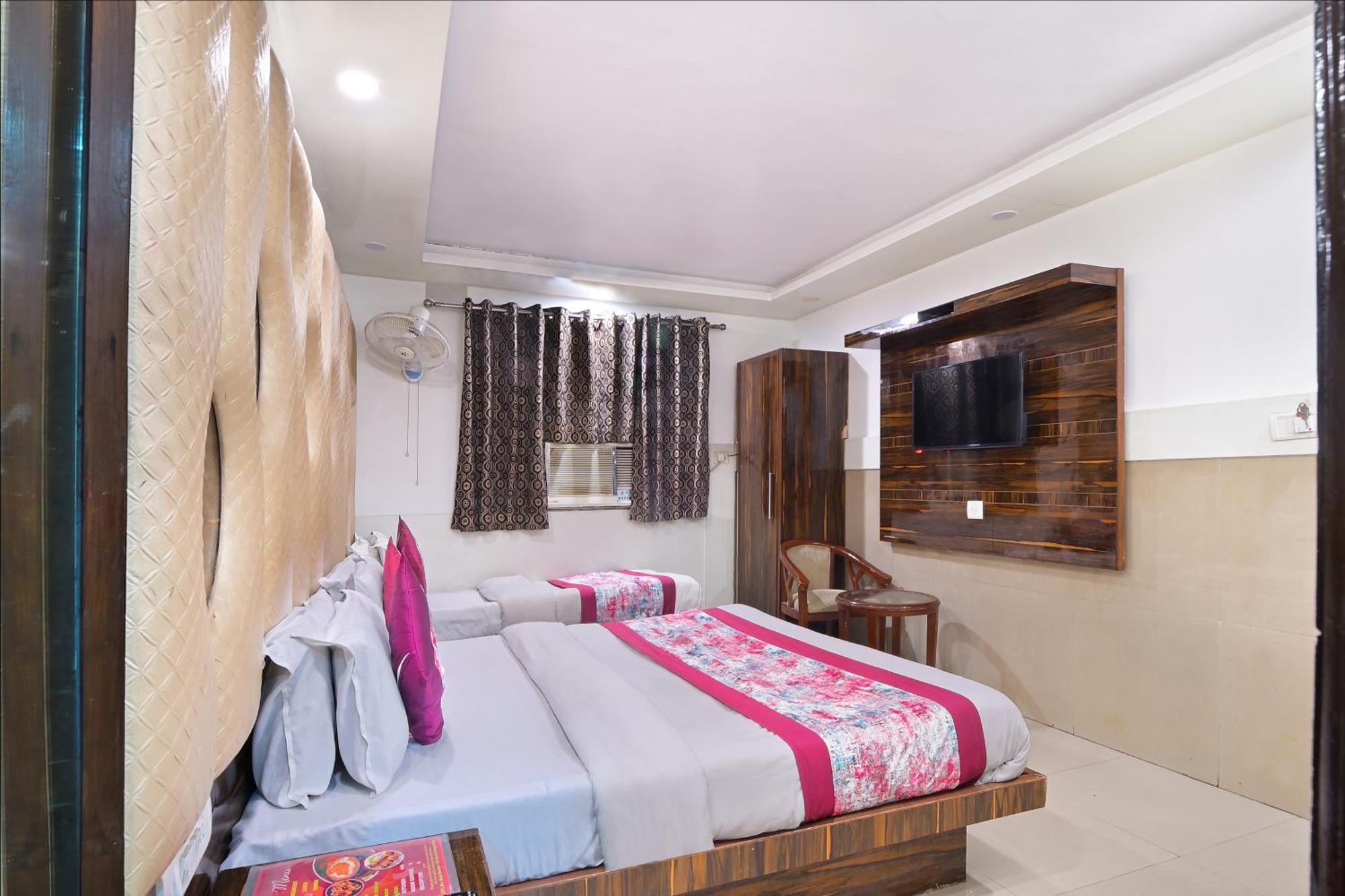 Hotel Glow Inn Paharganj-3 Mins Walk From New Delhi Railway Station エクステリア 写真