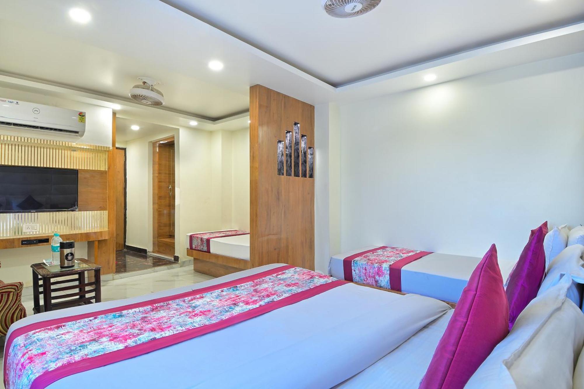 Hotel Glow Inn Paharganj-3 Mins Walk From New Delhi Railway Station エクステリア 写真