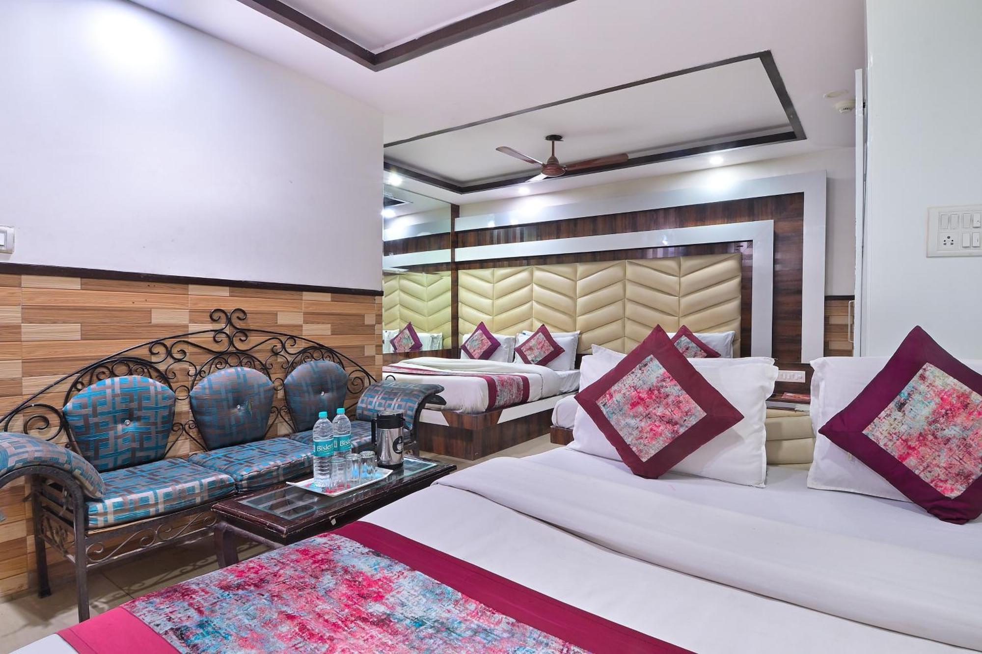 Hotel Glow Inn Paharganj-3 Mins Walk From New Delhi Railway Station エクステリア 写真