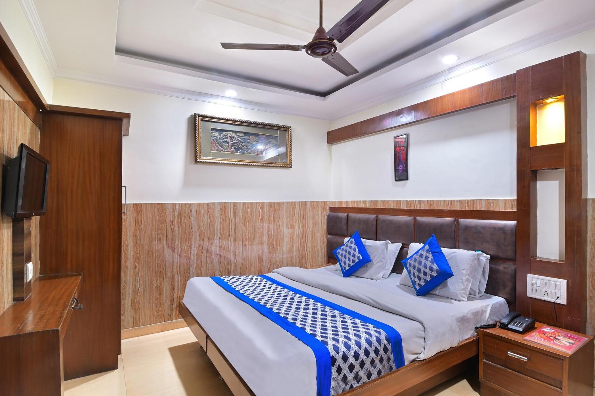 Hotel Glow Inn Paharganj-3 Mins Walk From New Delhi Railway Station エクステリア 写真