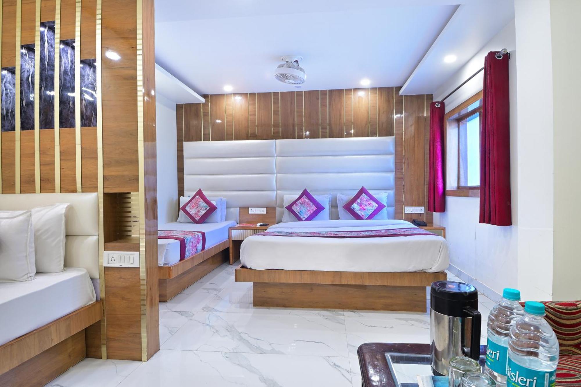 Hotel Glow Inn Paharganj-3 Mins Walk From New Delhi Railway Station エクステリア 写真