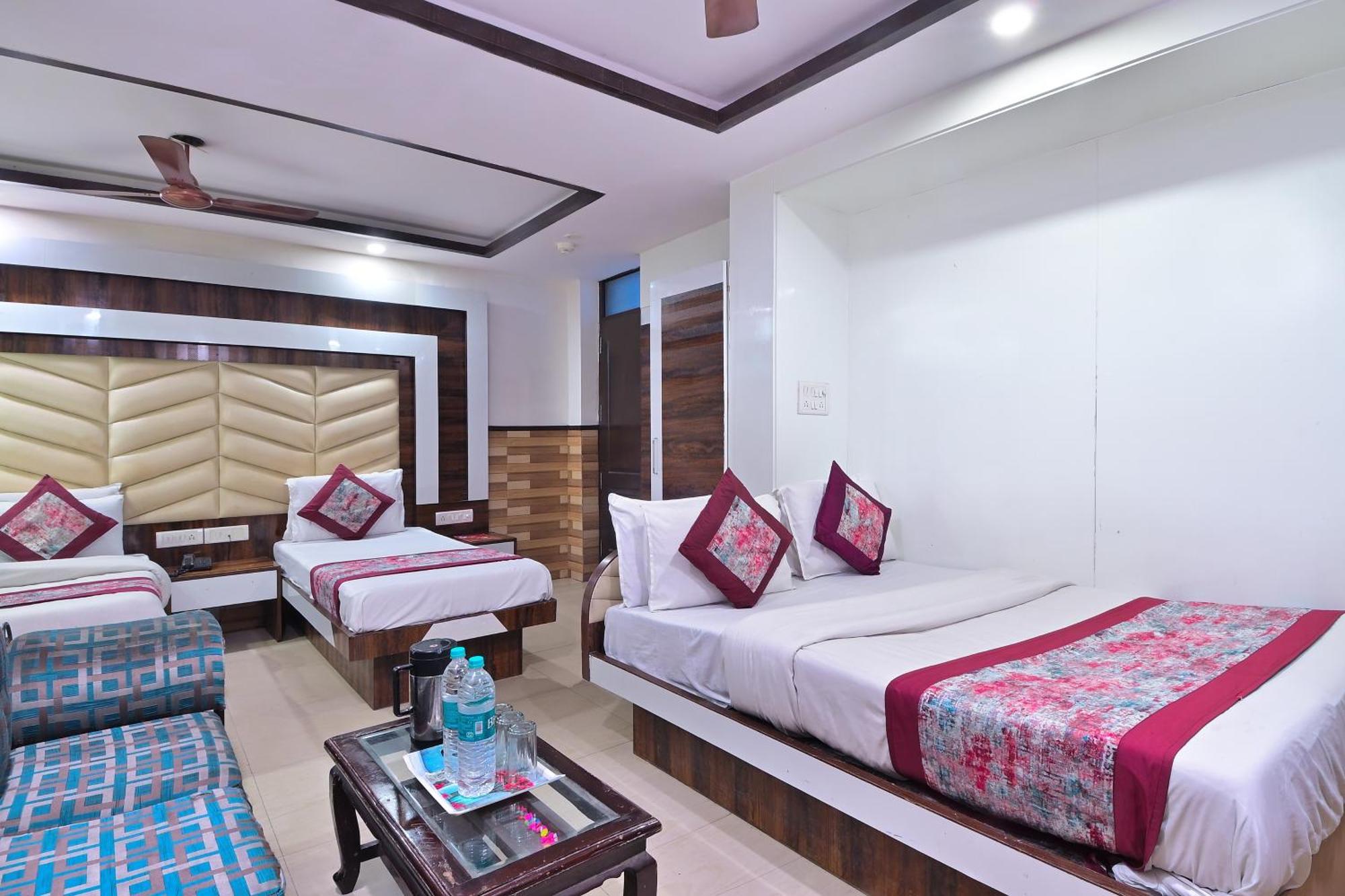 Hotel Glow Inn Paharganj-3 Mins Walk From New Delhi Railway Station エクステリア 写真