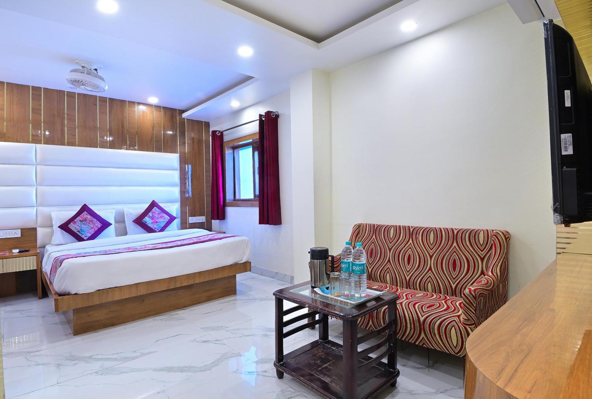 Hotel Glow Inn Paharganj-3 Mins Walk From New Delhi Railway Station エクステリア 写真